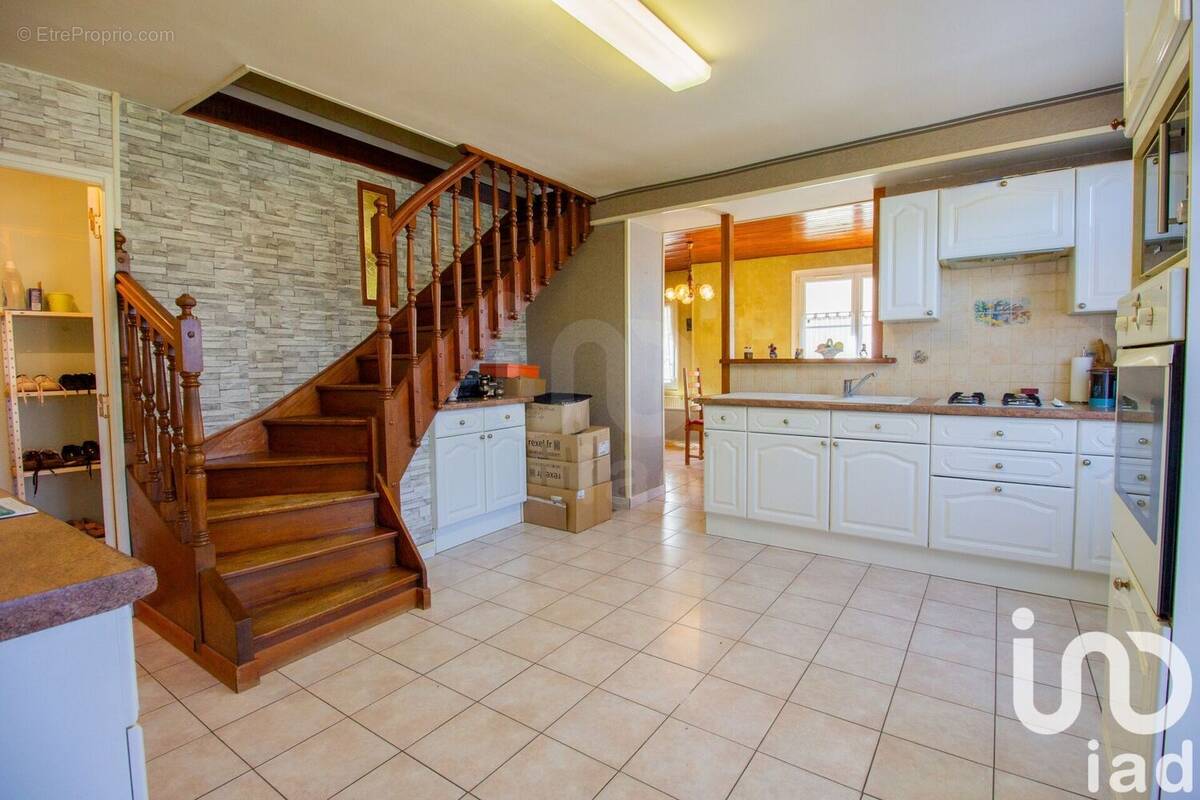 Photo 1 - Maison à BETHISY-SAINT-PIERRE