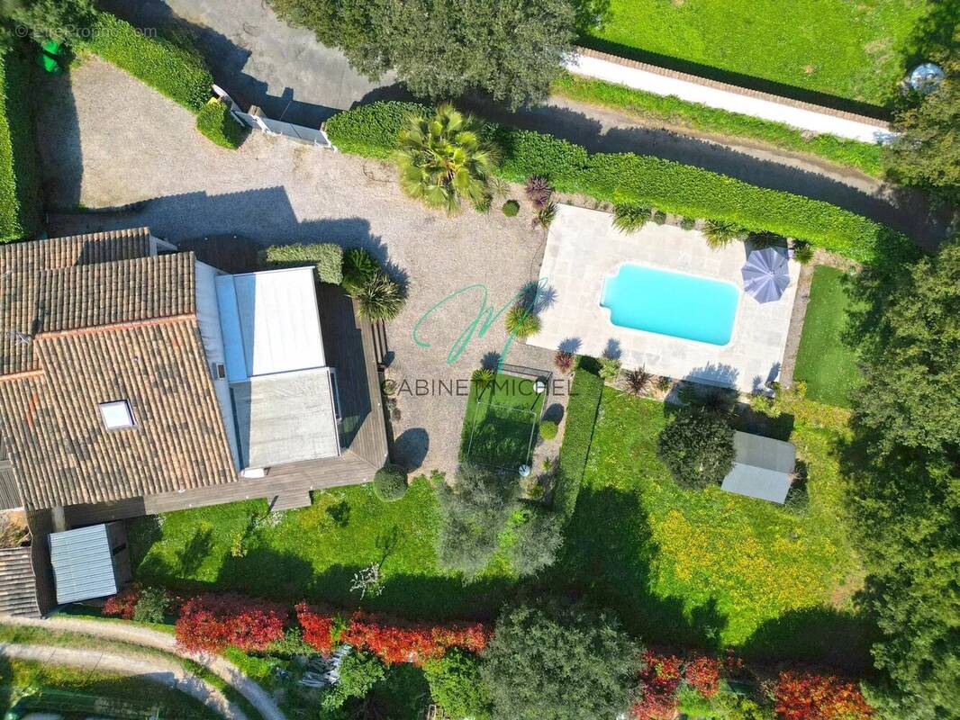 Maison à VALBONNE