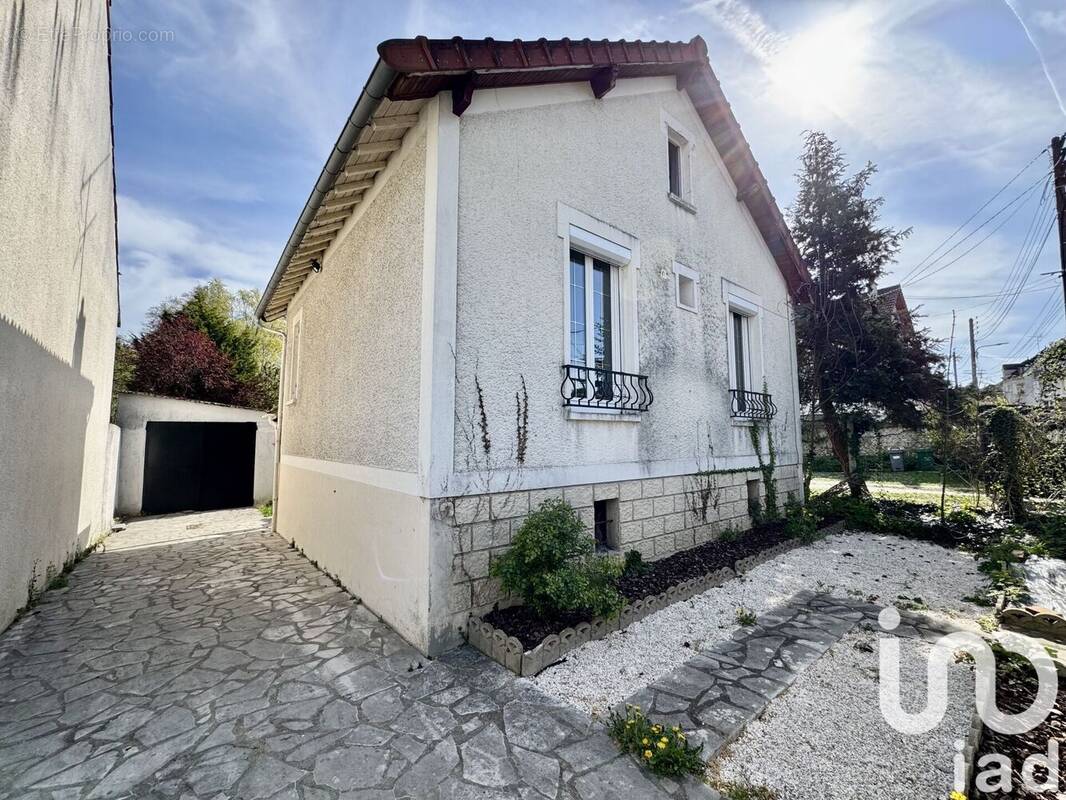 Photo 1 - Maison à LA FERTE-ALAIS
