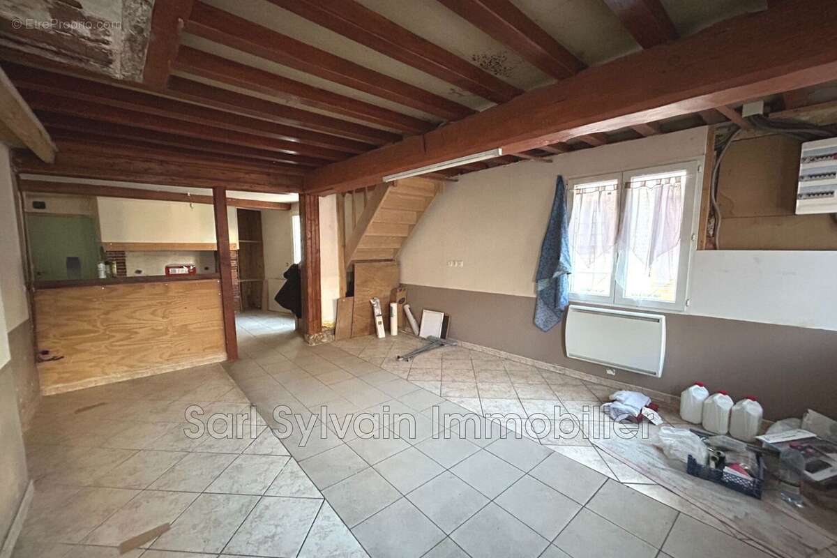Maison à FORMERIE