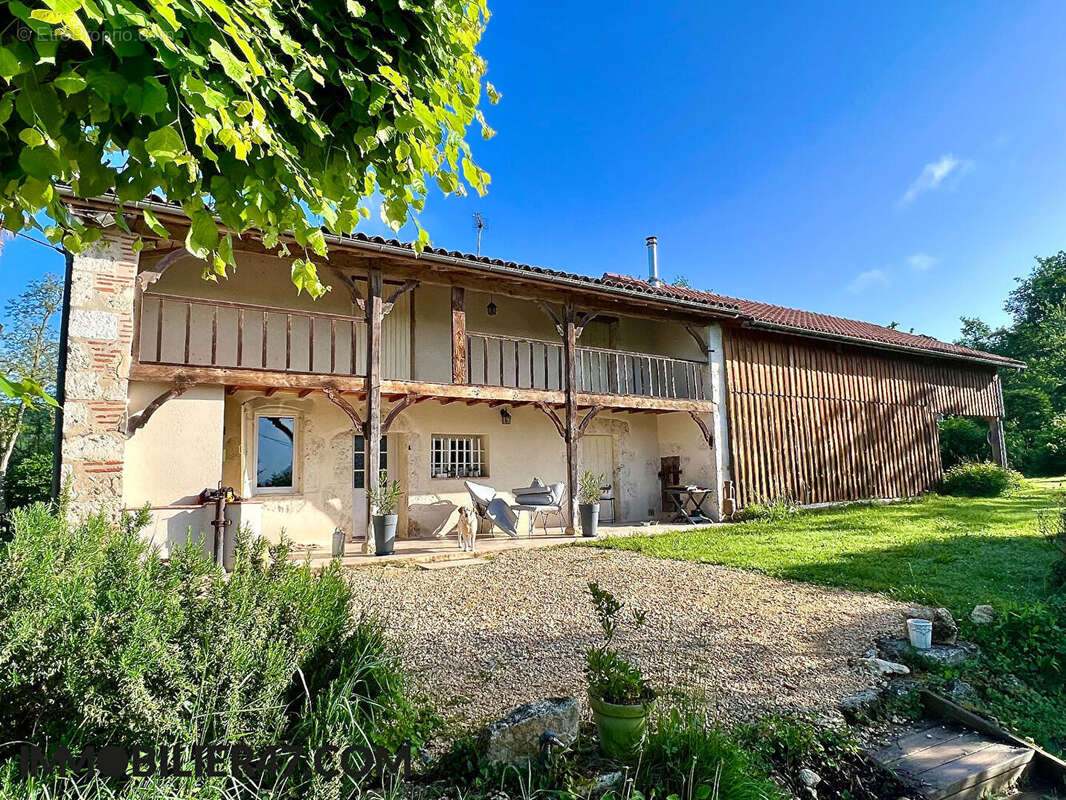 Maison à CASTELMORON-SUR-LOT