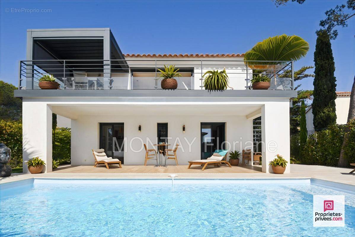 Maison à FREJUS