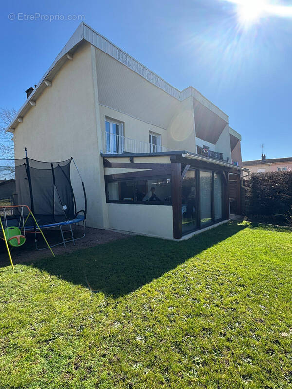 Maison à YZEURE