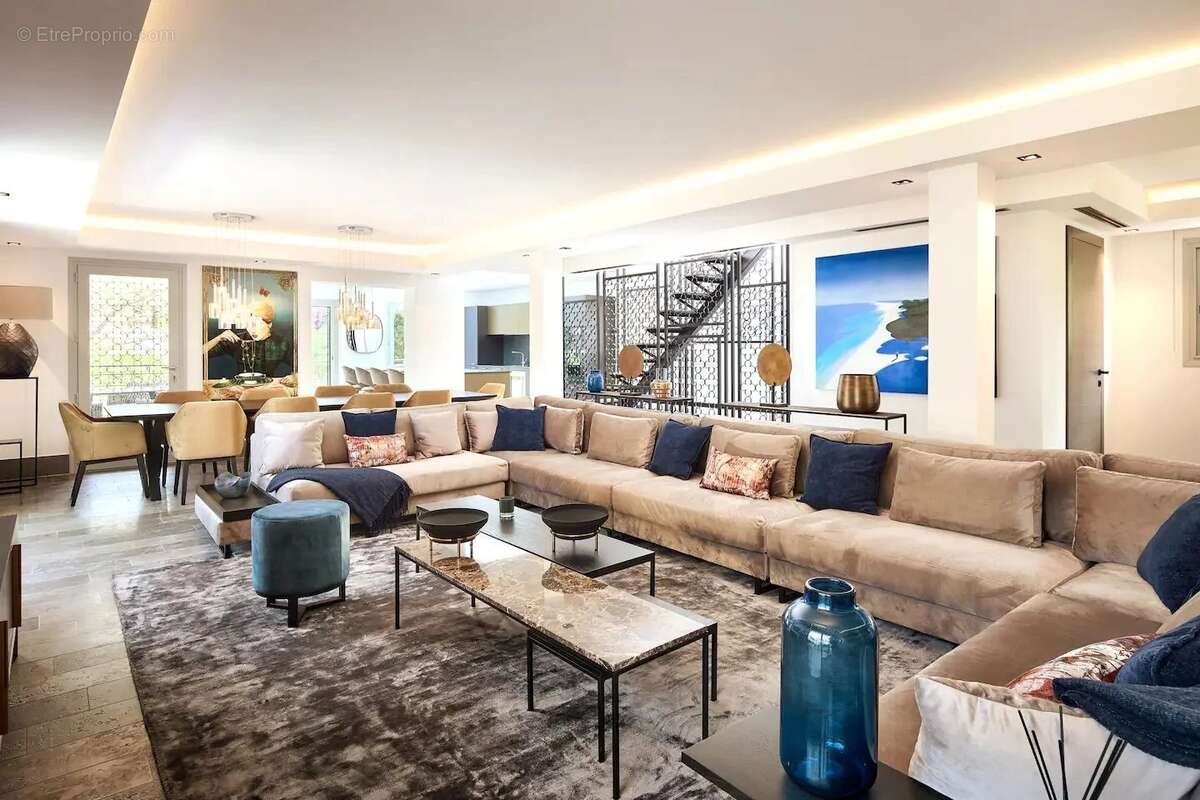 Maison à ANTIBES