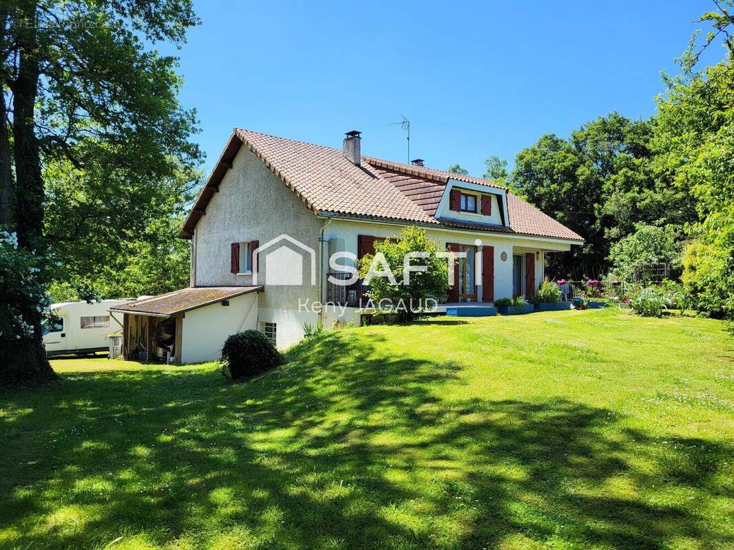 Photo 1 - Maison à VOUNEUIL-SOUS-BIARD