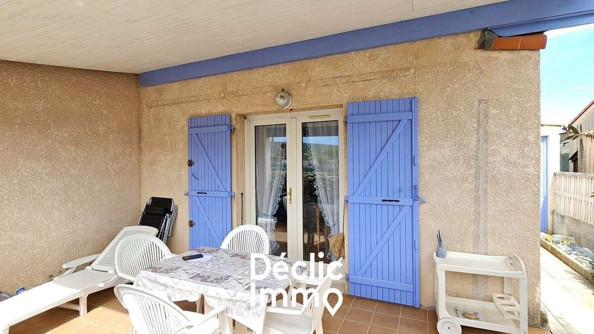 Maison à VIC-LA-GARDIOLE