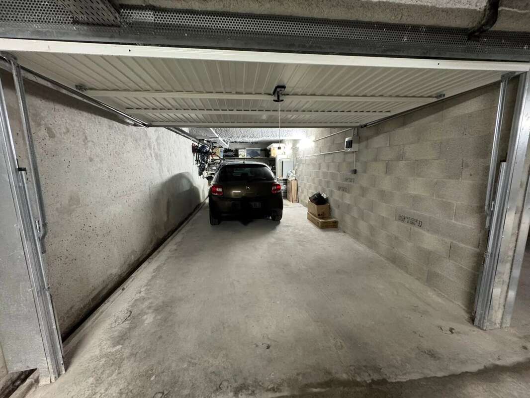 Appartement à VALLAURIS