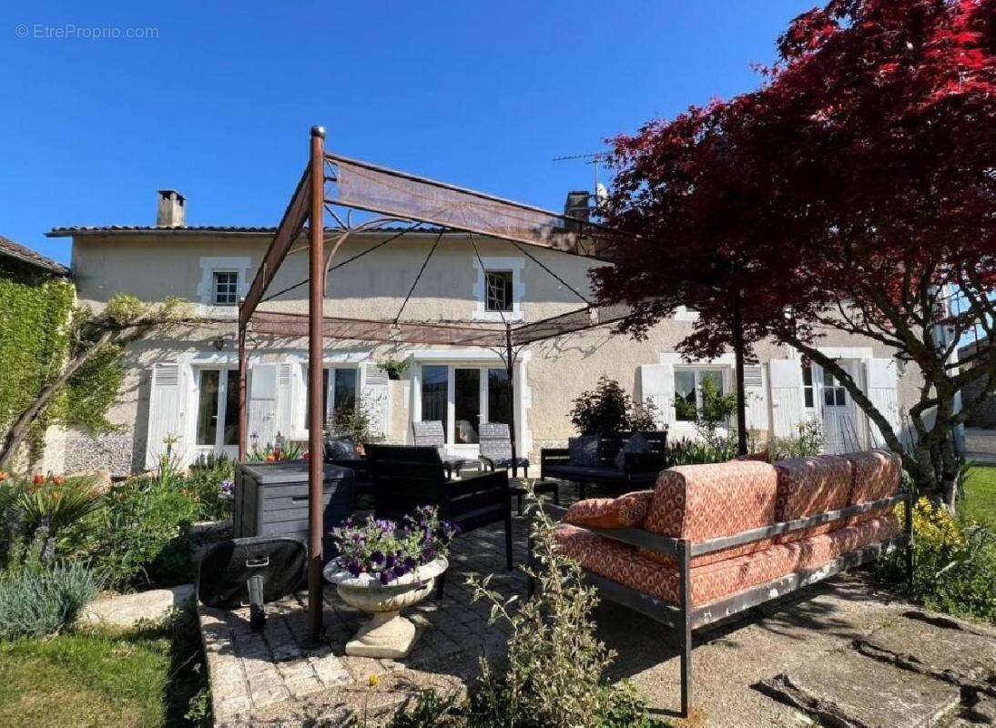 Maison à CIVRAY