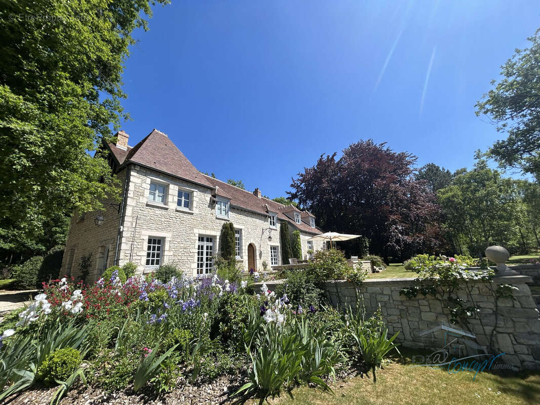 Maison à JANVILLE-SUR-JUINE
