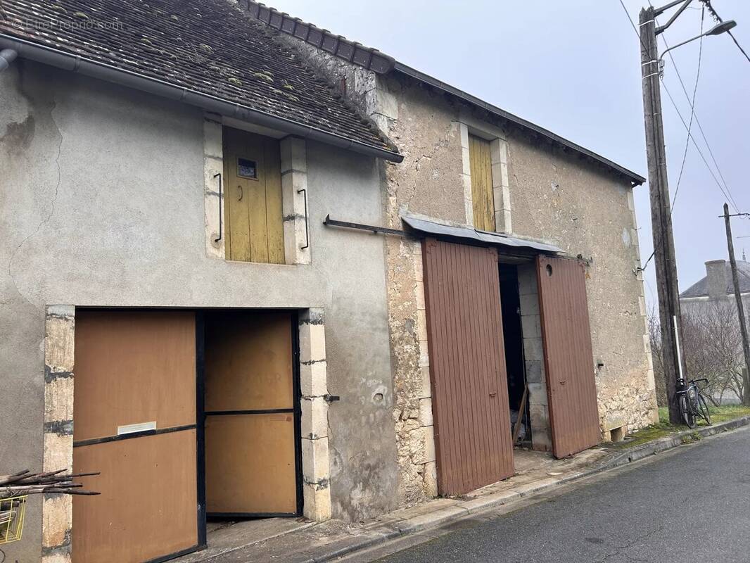 Maison à LE PONT-CHRETIEN-CHABENET