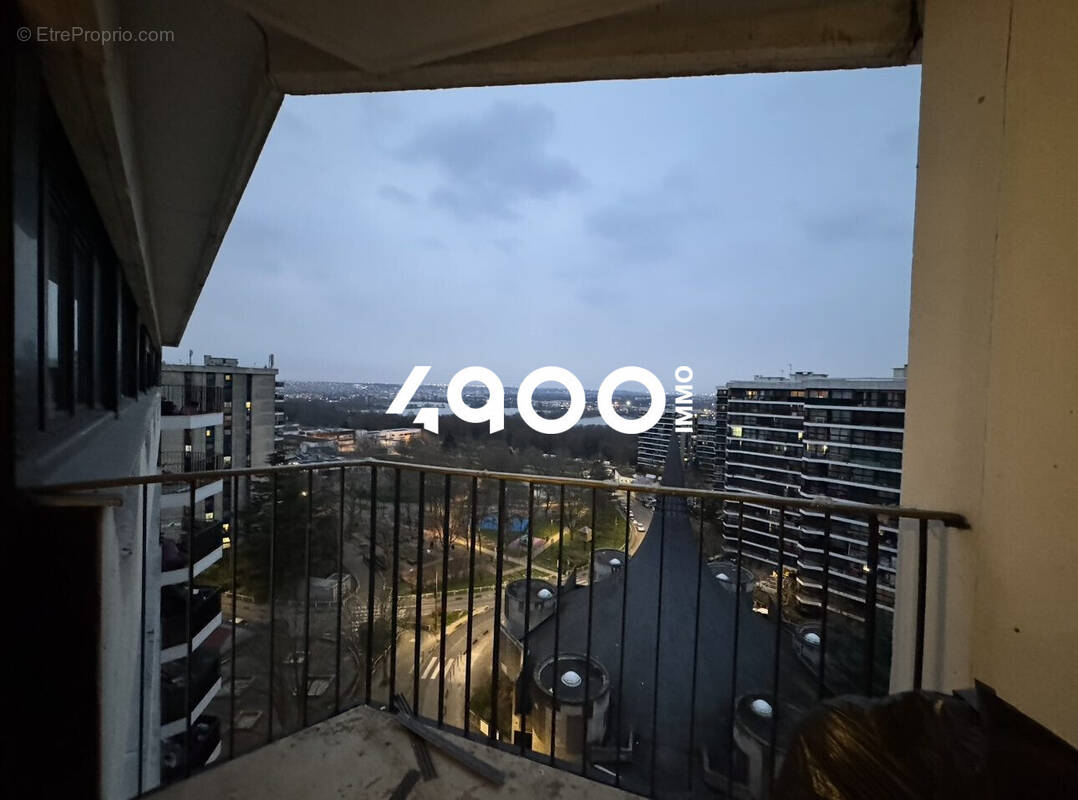 Appartement à GRIGNY