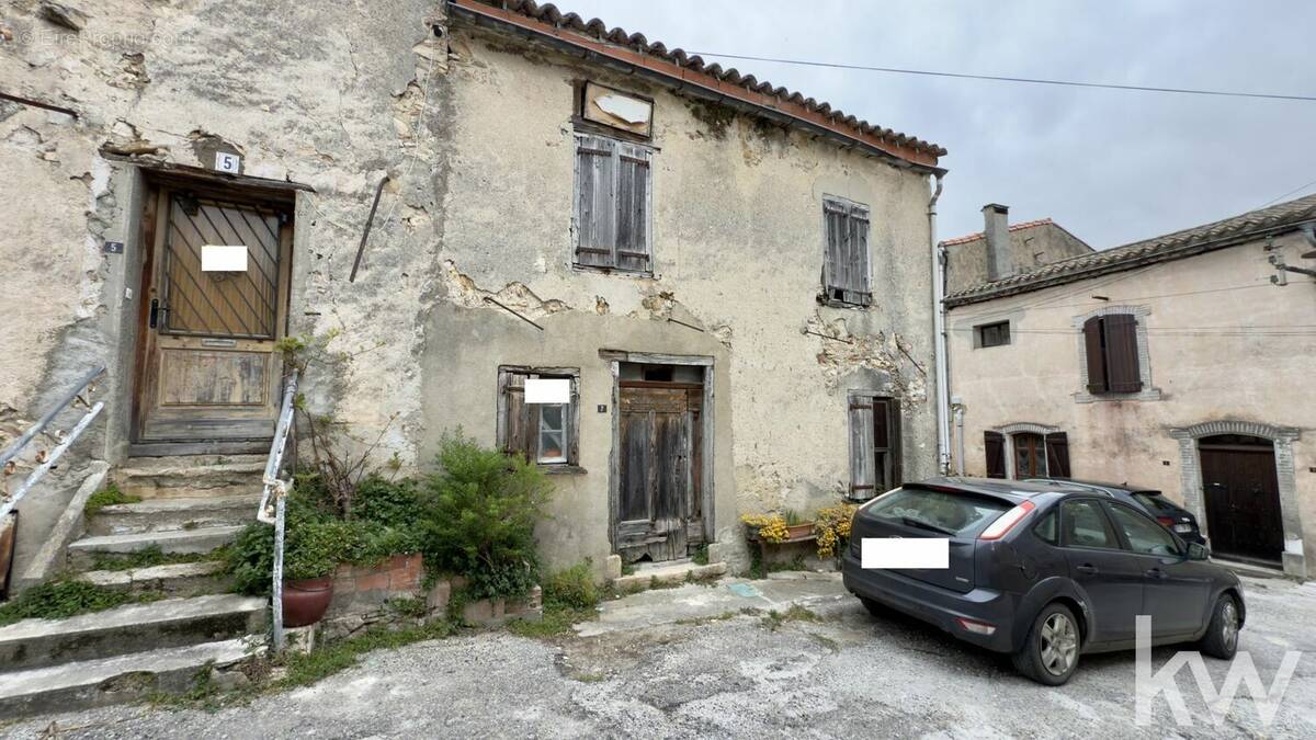Maison à CENNE-MONESTIES