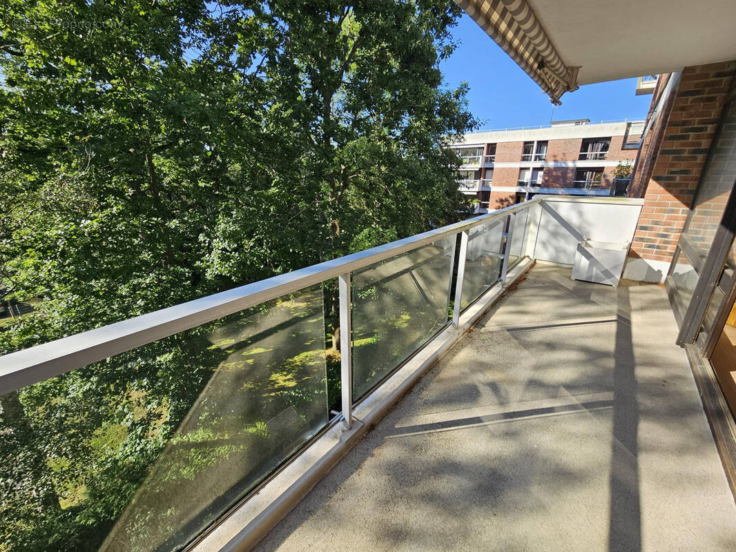 Appartement à JOUY-EN-JOSAS