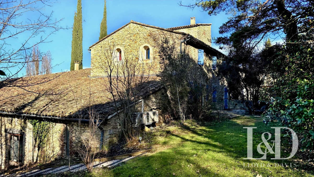 Maison à MIRMANDE