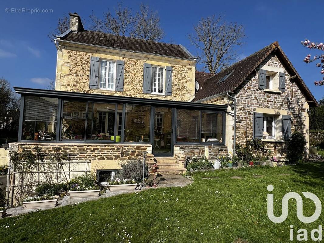 Photo 1 - Maison à LES MOUTIERS-EN-CINGLAIS