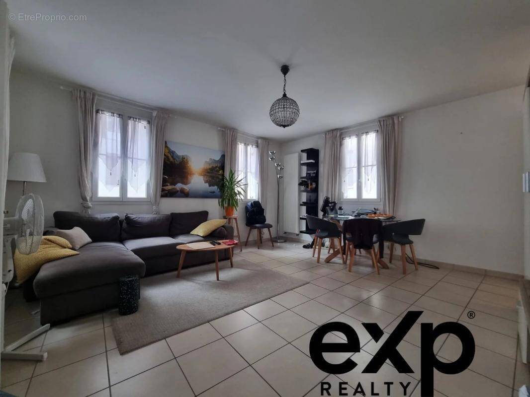 Appartement à EVIAN-LES-BAINS