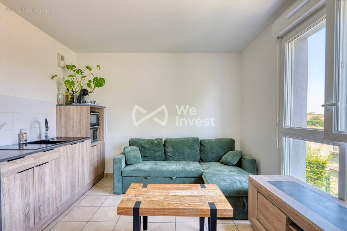 Appartement à MEYZIEU
