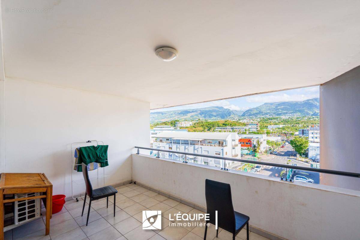 Appartement à SAINT-DENIS