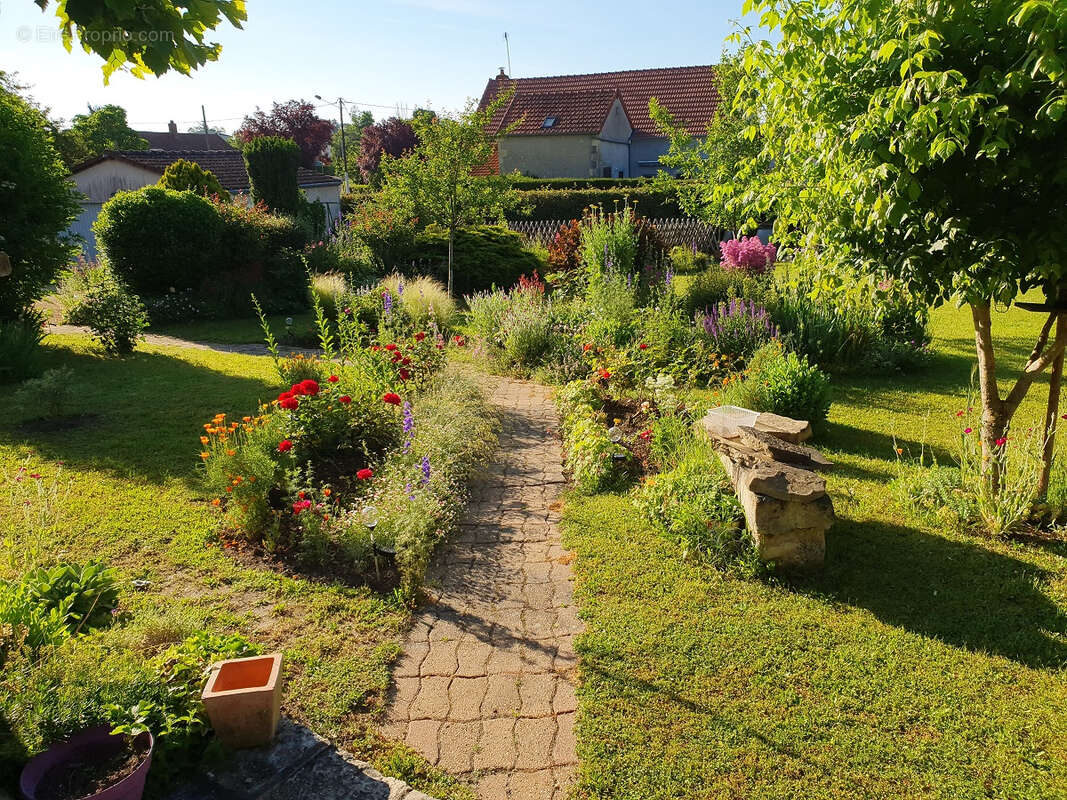 Maison à SAUVIGNY-LES-BOIS