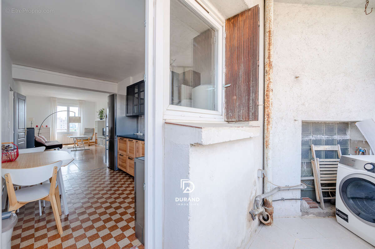 Appartement à MARSEILLE-5E