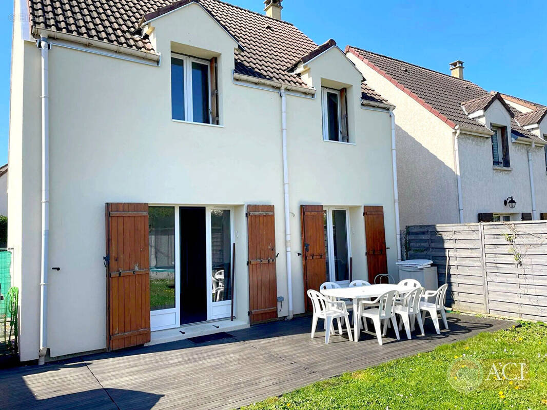 Maison à MONTMAGNY