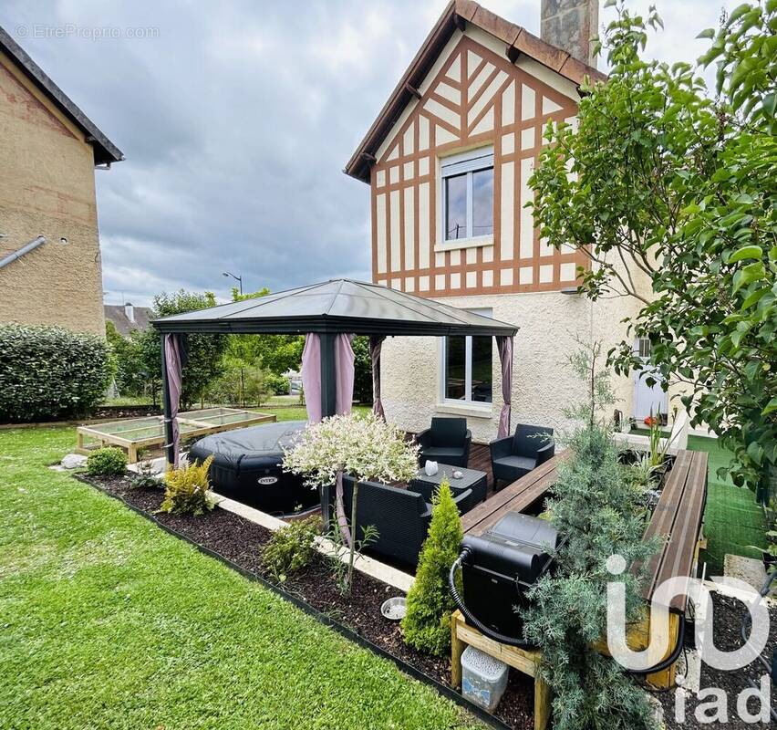 Photo 1 - Maison à LE TRAIT