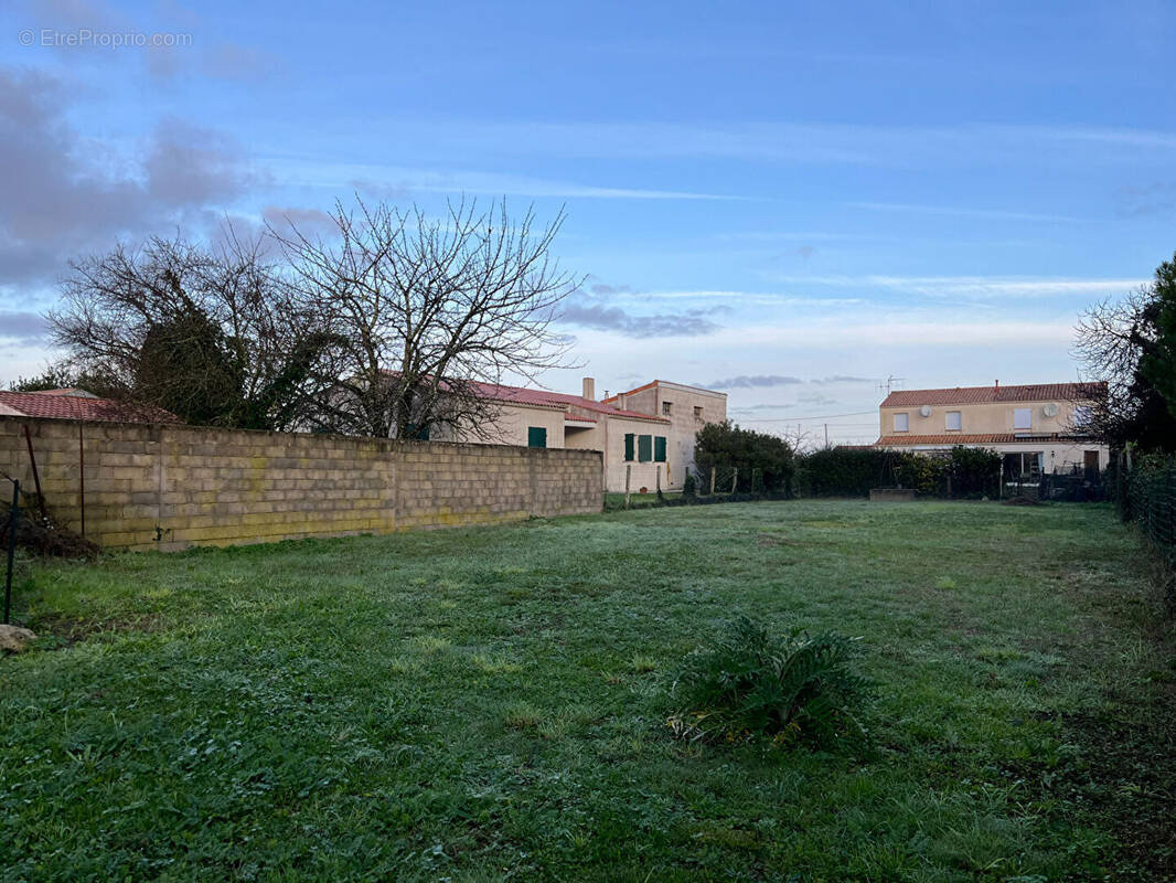 Terrain à LE CHATEAU-D&#039;OLERON