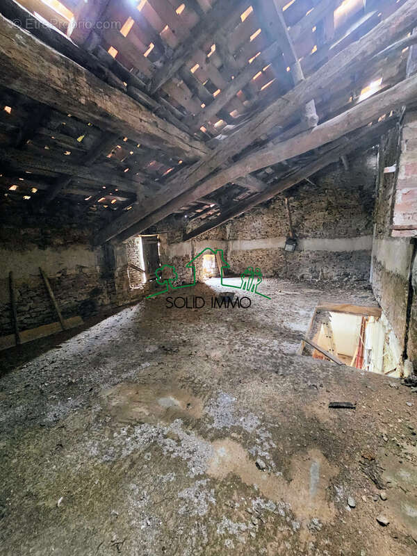 Maison à VINEZAC