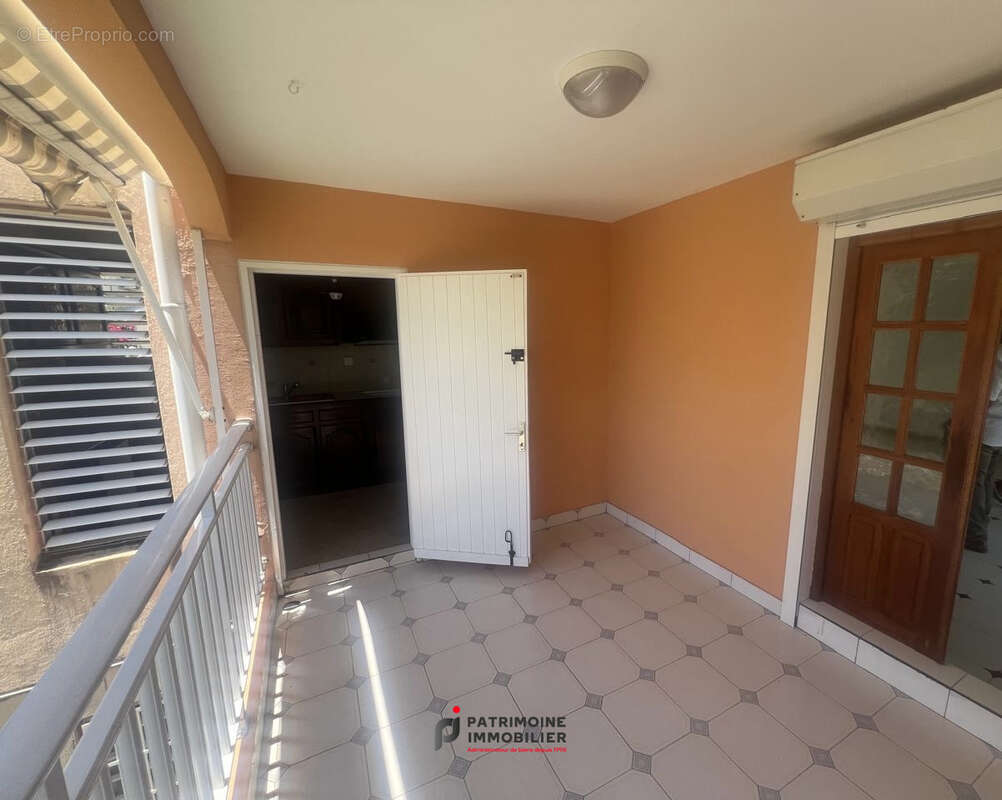 Appartement à PETIT-BOURG