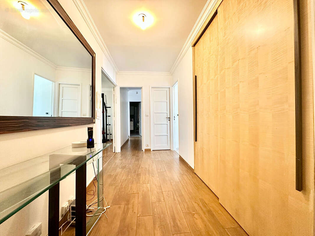 Appartement à PARIS-19E