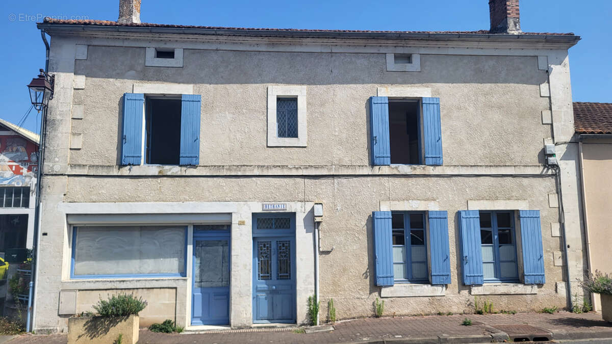 Maison à TOCANE-SAINT-APRE
