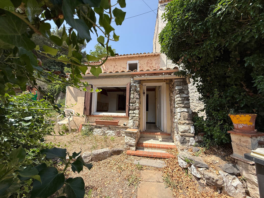 Maison à OLLIOULES