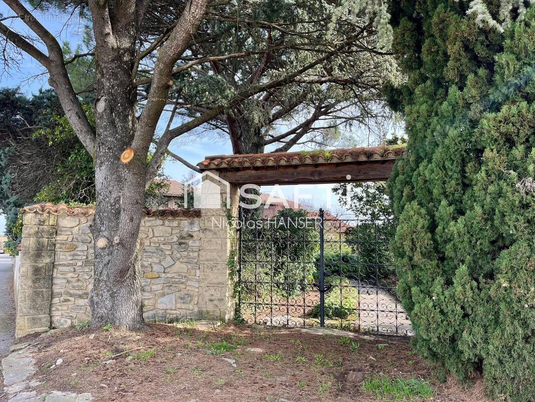 Photo 1 - Maison à SAINT-PAUL-LES-FONTS