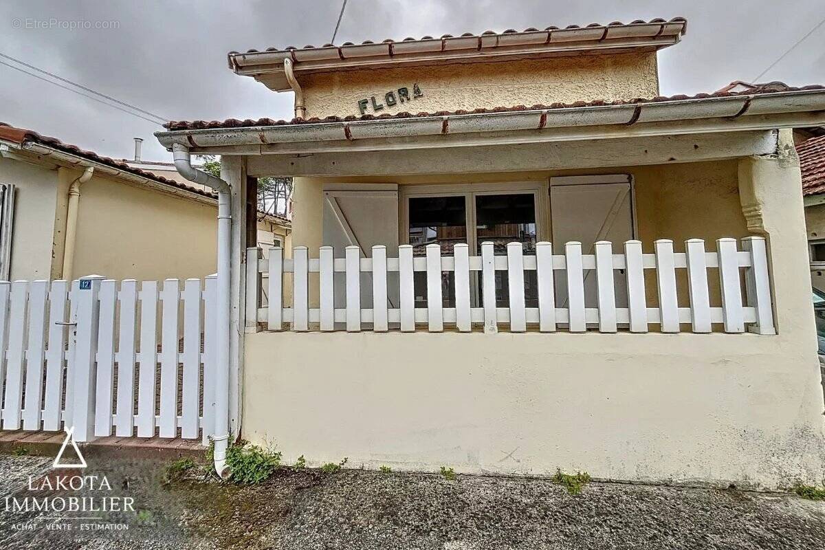 Maison à LACANAU