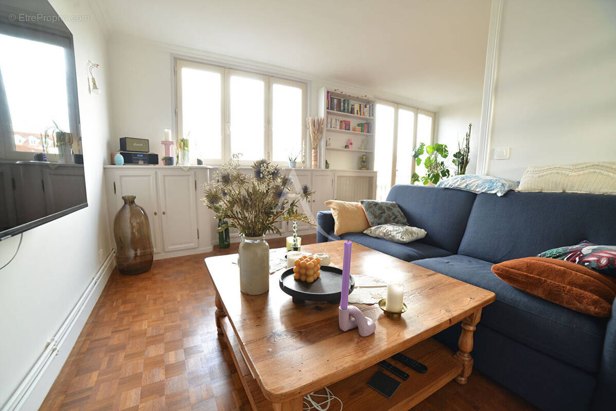 Appartement à FONTENAY-SOUS-BOIS