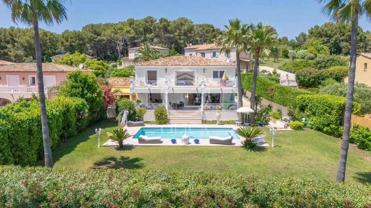 Maison à VALLAURIS