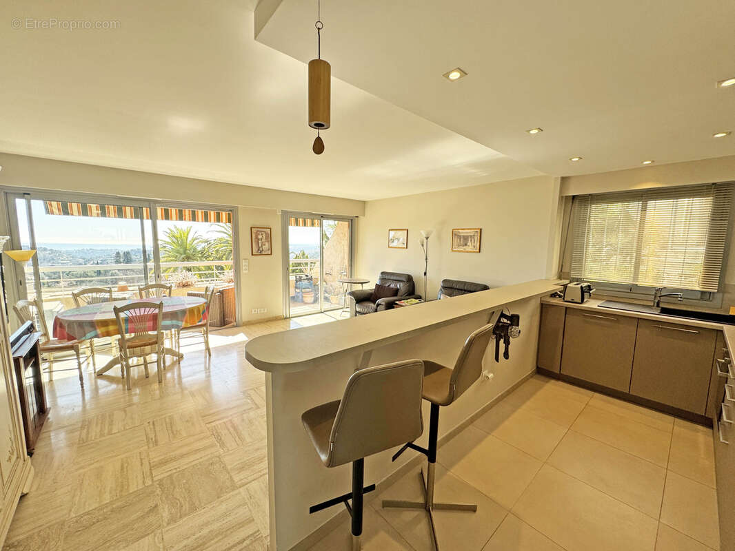 Appartement à VENCE