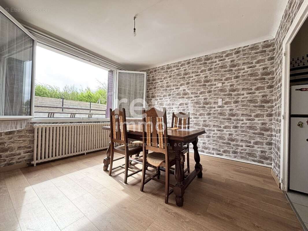 Maison à LA FORET-SUR-SEVRE
