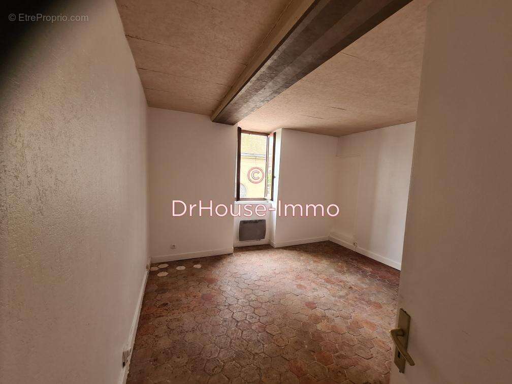 Appartement à VERT