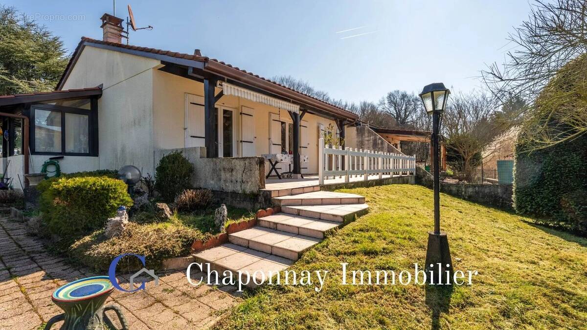 Maison à CHAPONNAY