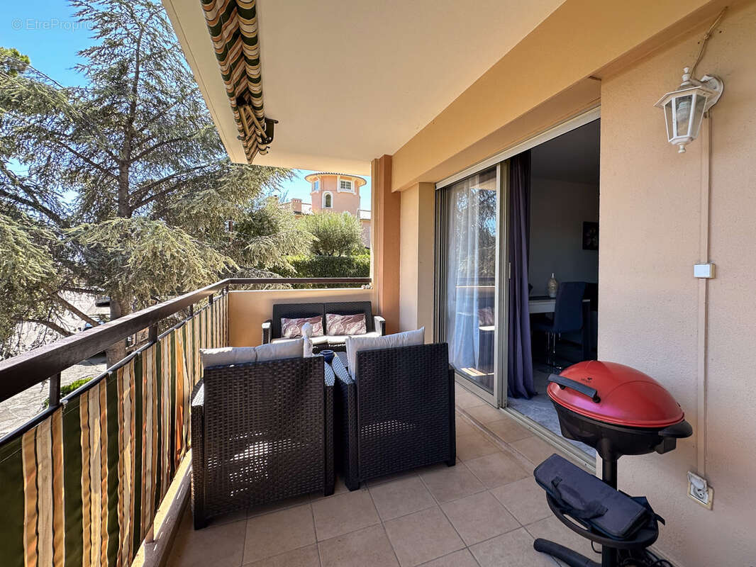 Appartement à ROQUEBRUNE-CAP-MARTIN