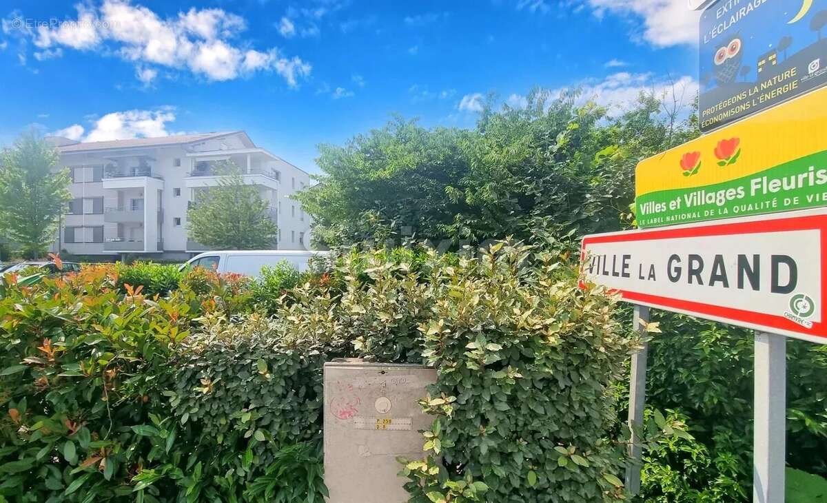Appartement à VILLE-LA-GRAND