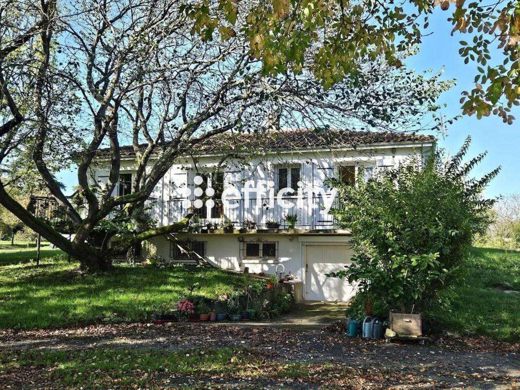 Maison à SAINT-JEAN-D&#039;ANGELY