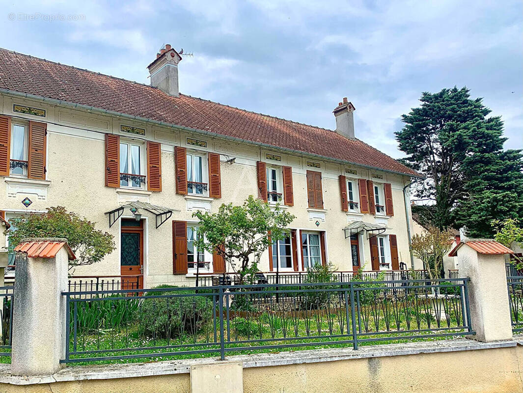 Maison à POMMEUSE