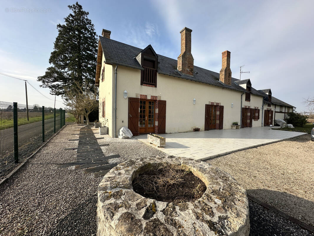Maison à SAINT-DENIS-EN-VAL