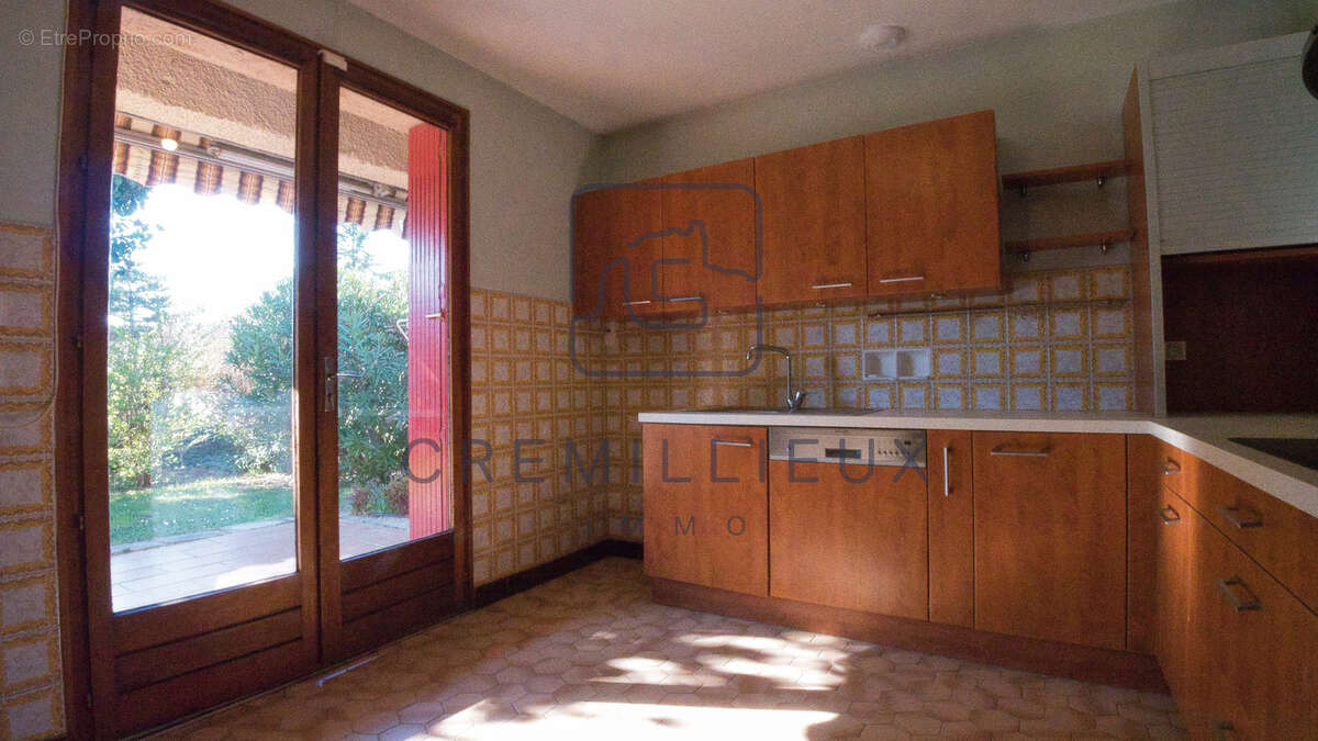 Maison à GUILHERAND-GRANGES