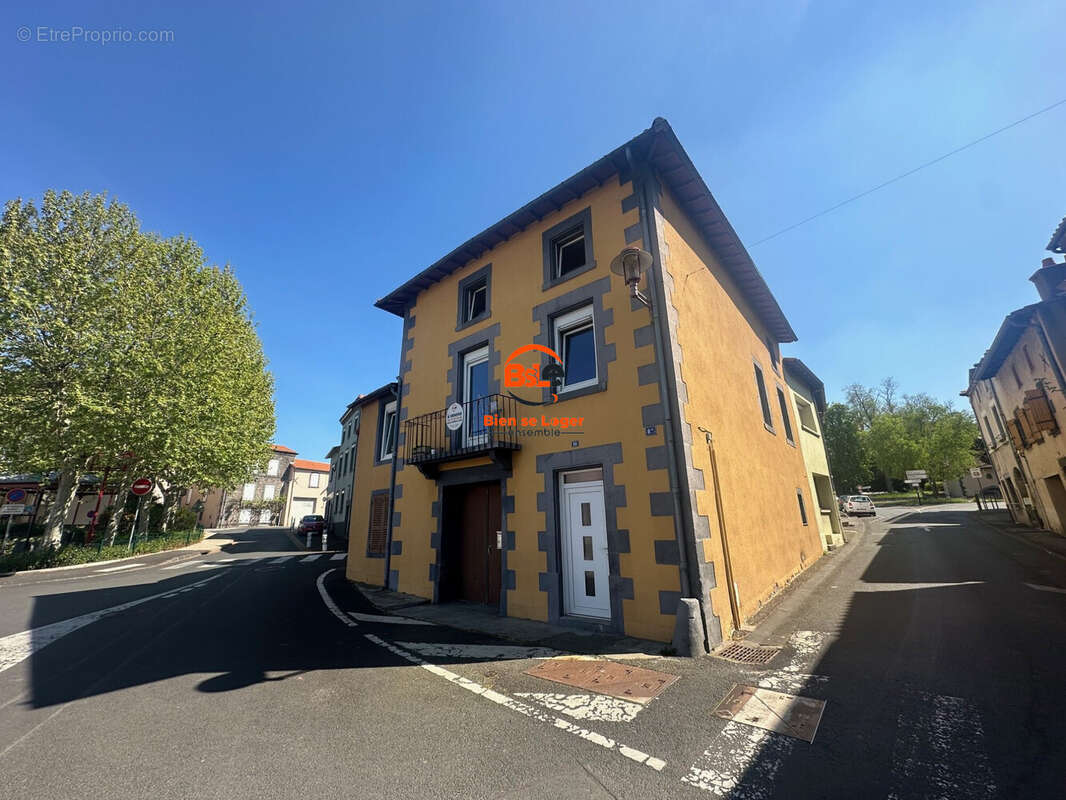 Maison à LEMPDES