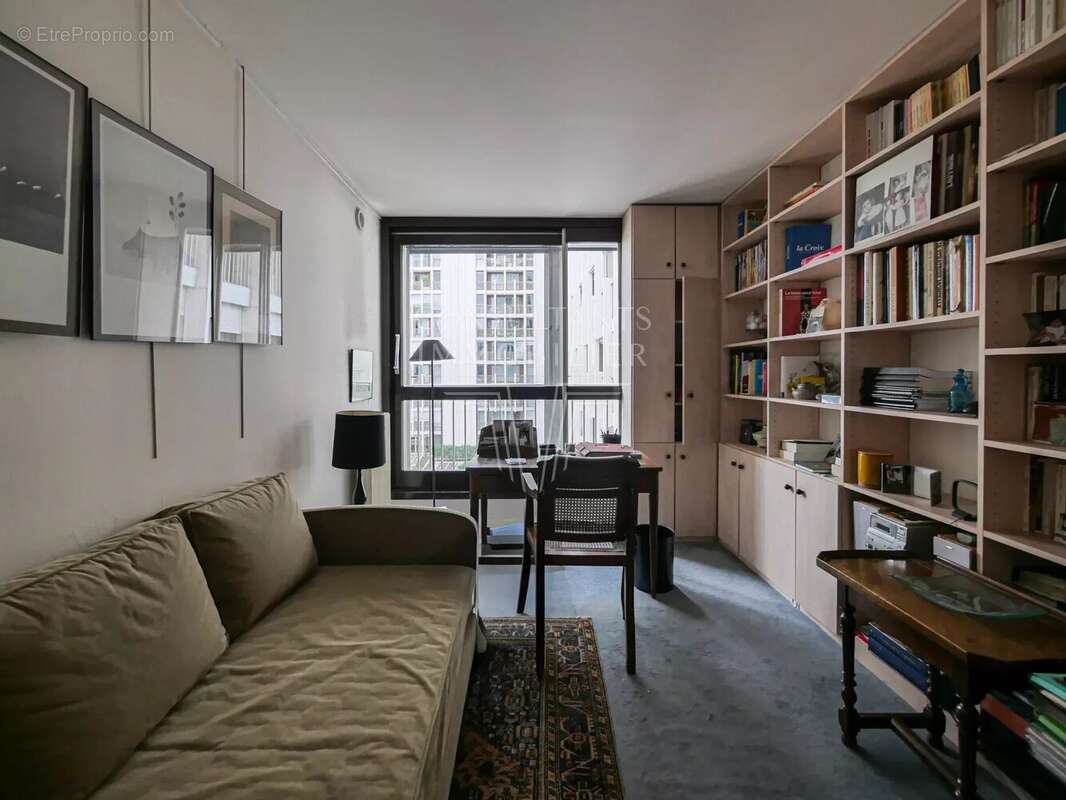 Appartement à PARIS-15E