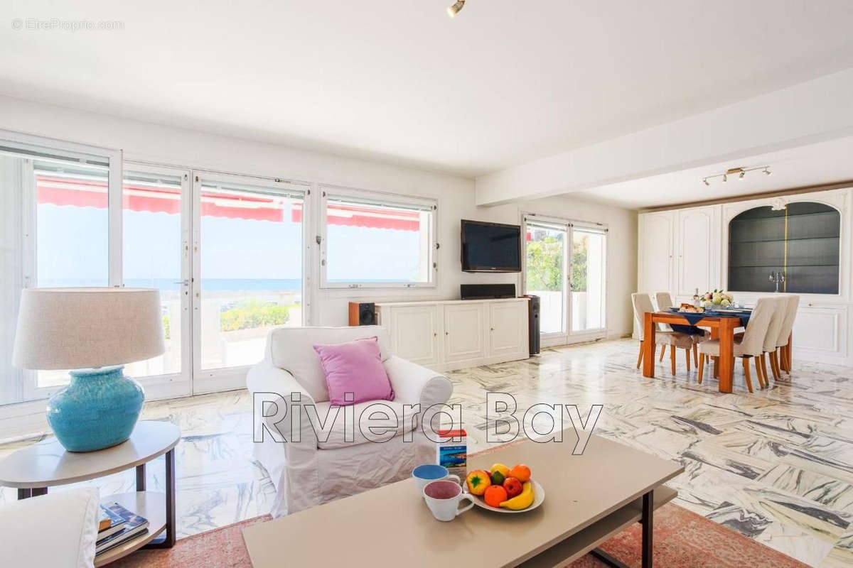 Appartement à EZE