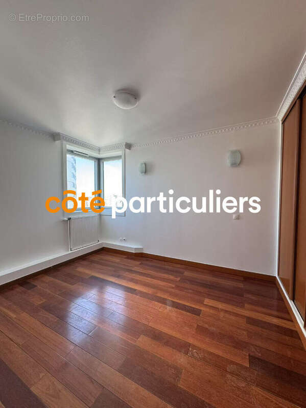 Appartement à PARIS-19E